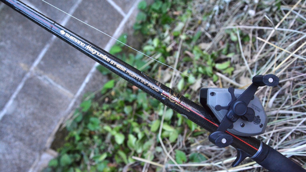 最新タックルは追わない。80年代のオールドタックルで、内房シーバスと